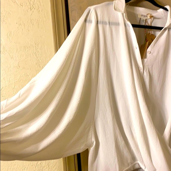 NWT White Dolman Collared Blouse Size S - Picture 3 of 6